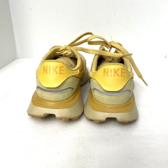 Nike Phoenix Waffle Women's Sneakers Sz 6 FJ1409-700 Wheat Gold/Saturn Gold - Picture 3 of 8